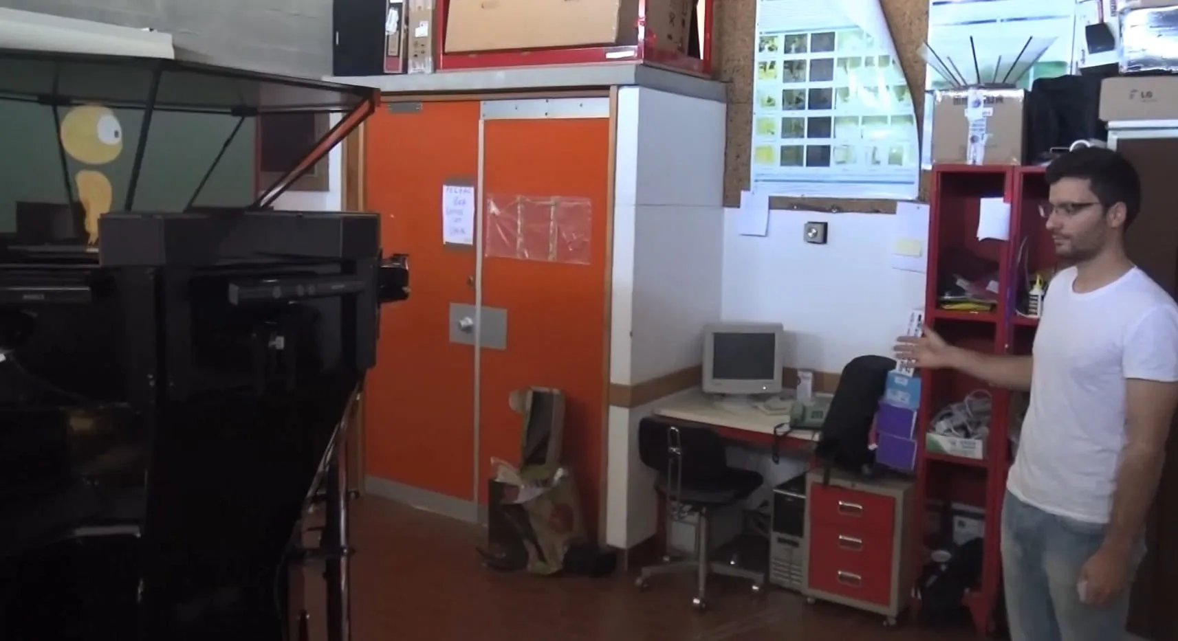 The frontal hologram prototype in the lab