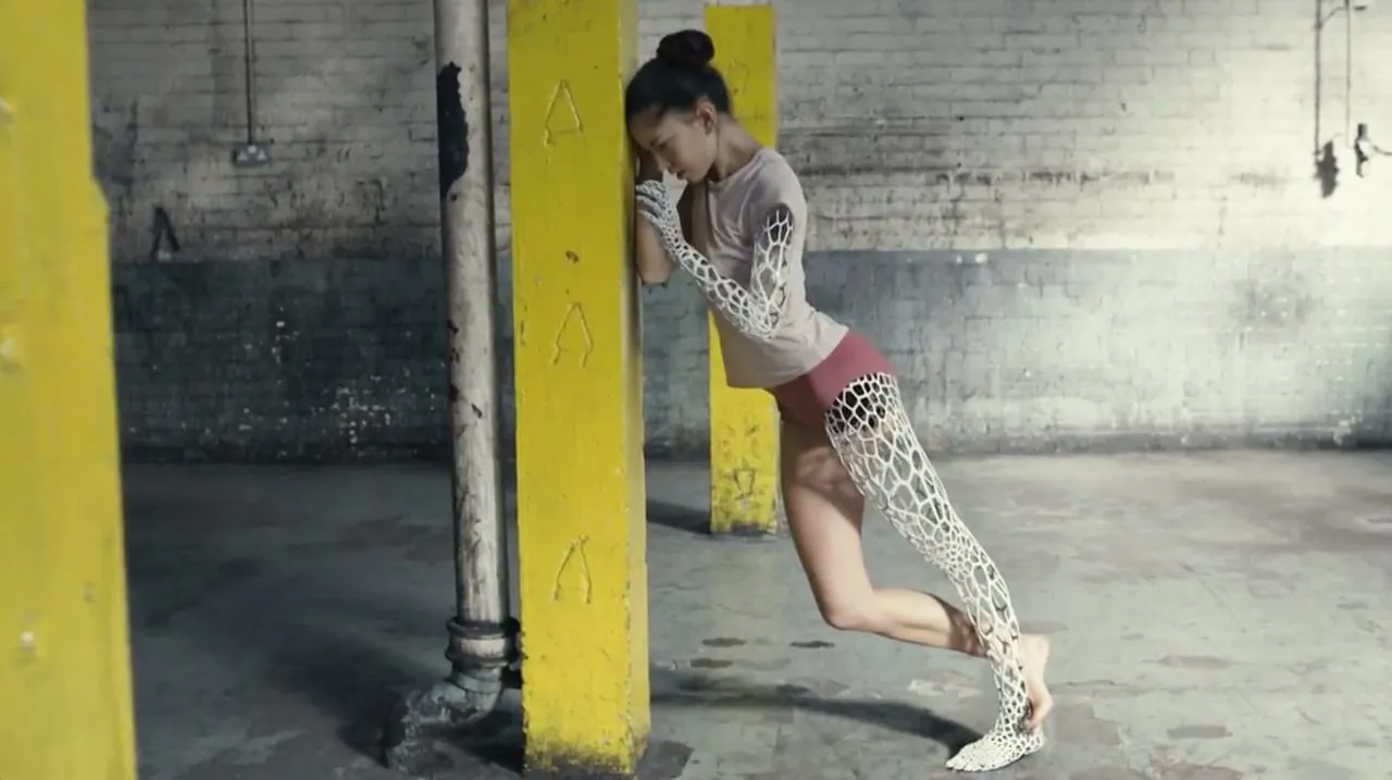 The original dancer from the “Wide Open” video, for reference